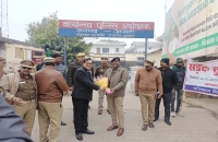 जागरूकता रैली को पुलिस अधीक्षक अमेठी द्वारा हरी झण्डी दिखाकर किया गया रवाना