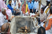 देवकाली मंदिर में आर्य समाज के संयोजन में वैदिक यज्ञ कर होली मिलन कार्यक्रम संपन्न    