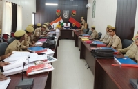 पुलिस अधीक्षक अमेठी द्वारा जनपद के समस्त थानों के न्यायालय पैरोकार के साथ गोष्ठी की गयी