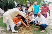 पेड़ों से है धरती और पहाड़ों का श्रृंगार, इसे बचाने के लिए करें पौधारोपण - जिला प्रचारक 