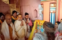 दशरथ महल मंदिर के पूज्य साकेत वासी महंत विश्वनाथ प्रसादाचार्य महाराज की 25 में पुण्यतिथि मनाई गई